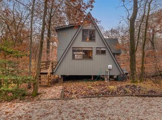 955 Woodlake Dr, Innsbrook, MO 63390