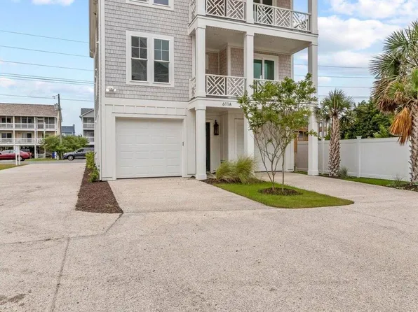 607 S Topsail Drive, Surf City, NC 28445