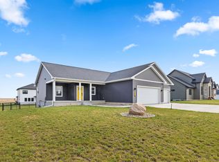 205 Pirate St, Hudson, IA 50643