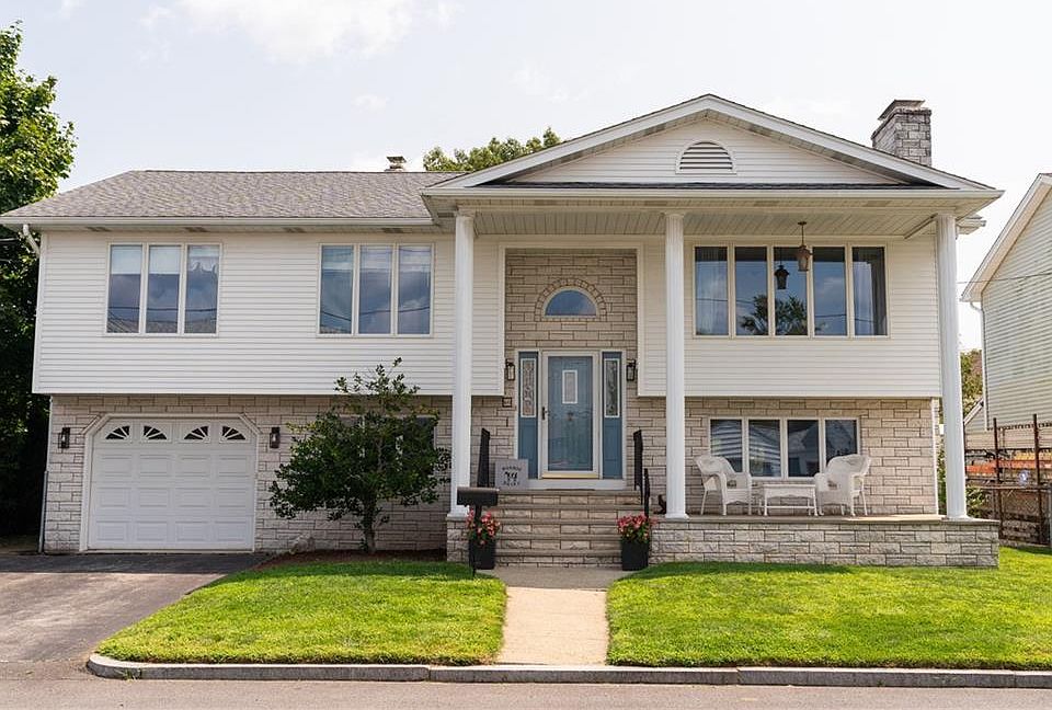 1st image of 60 Woodland Ave