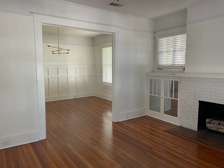 245 Reynoir St — Photo 12