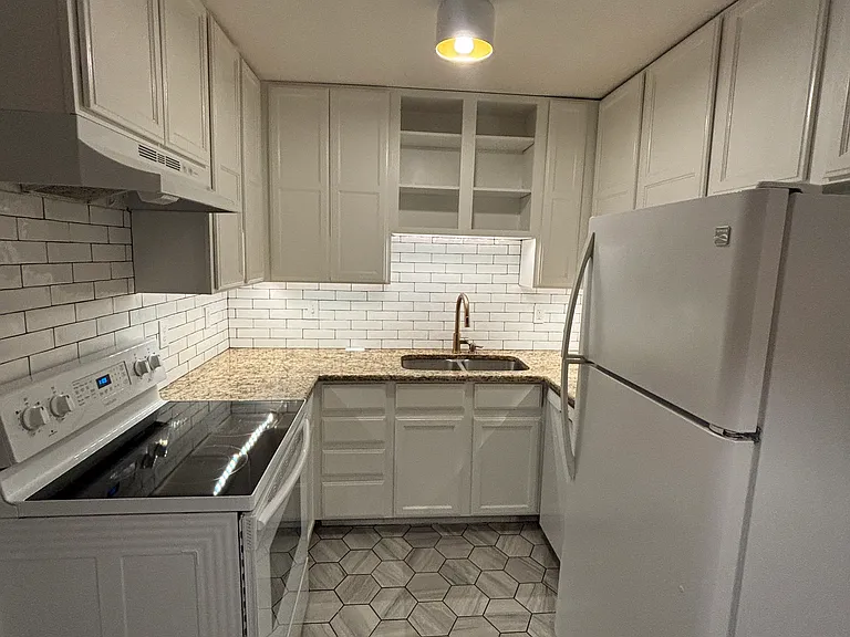 1209 W Plum St #A7 — Photo 10