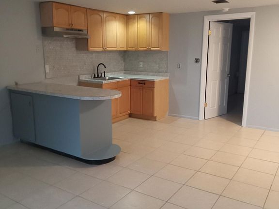 3rd image of 5552 Silver Spur Dr