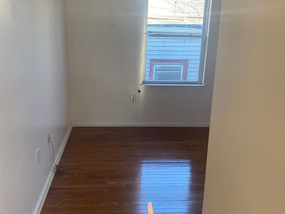4th image of 177 N 12th St #2