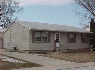 753 Cloverdale Ave, Waterloo, IA 50703