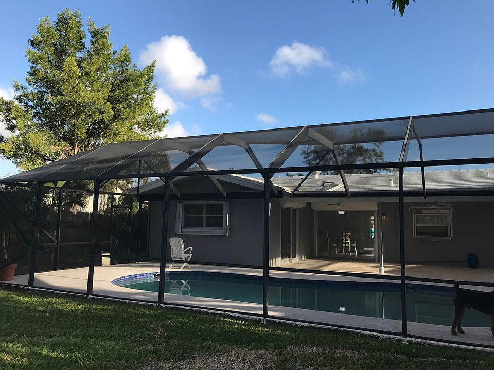 Newly Resurfaced Pool/Patio