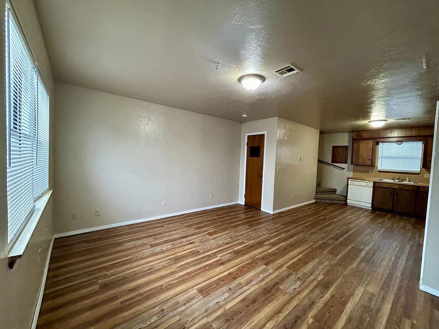 Jefferson Townhouse — Photo 2