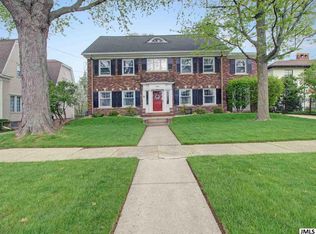 1006 W Washington Ave, Jackson, MI 49203