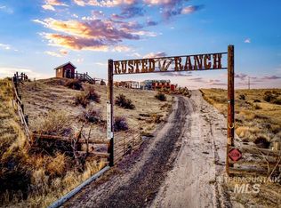 870 Desert Wind Rd, Boise, ID 83716