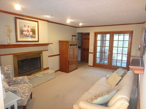 2nd image of 18387 Westwood Dr