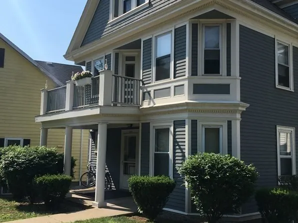 1078 South St #1, Roslindale, MA 02131