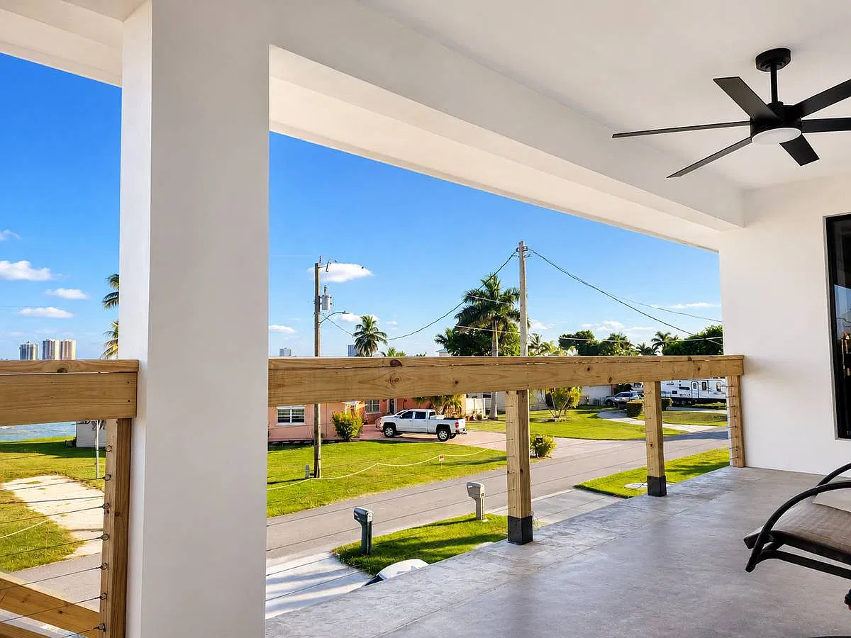 4 bed, 1724 sqft, $3,000 — Photo 3