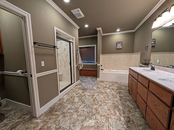 4th image of 3350 Mayer Ln