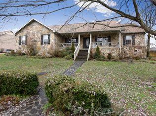 2423 Dublin Dr, Maryville, TN 37803