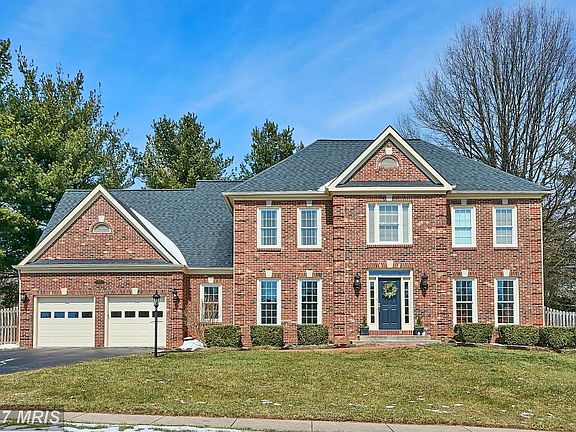 2nd image of 732 Old Hunt Way
