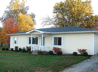 830 E Saint Eunice Rd, Fulton, MO 65251