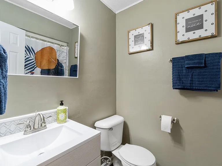 1207 Timbers Ln — Photo 16