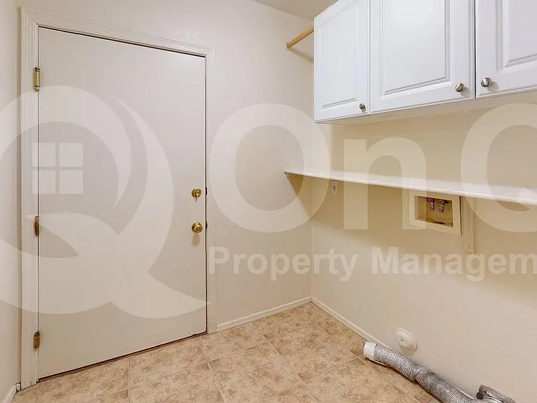 2396 W Silverbell Tree Dr — Photo 20