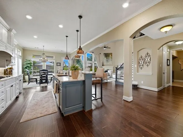 2513 Royal Field Ln, Friendswood, TX 77546