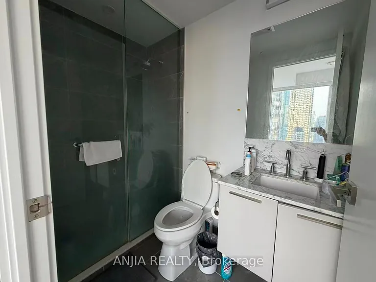3 Gloucester St #2907 — Photo 5