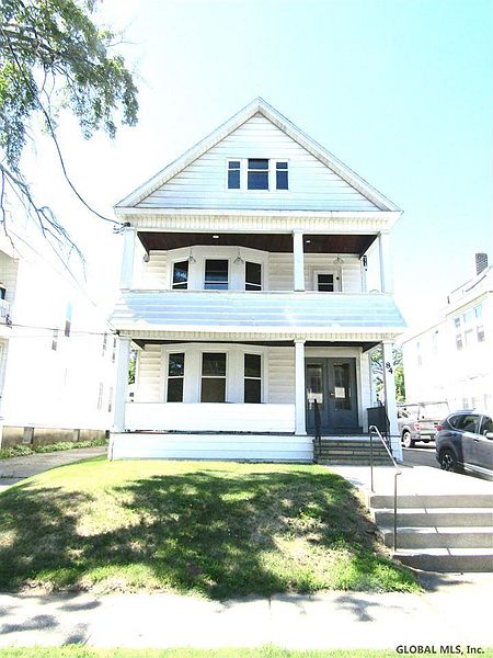 2nd image of 84 WINTHROP Avenue