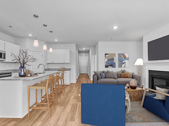 4th image of 526 Oleary Cir