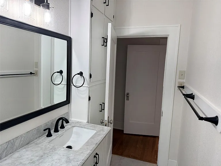 2842 Shoal Crest Ave — Photo 8