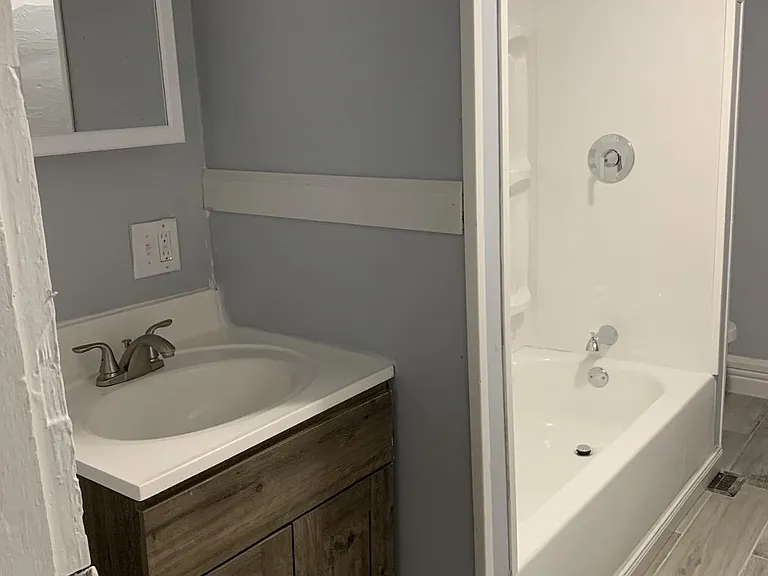 127 S Horton St #1/2 — Photo 6
