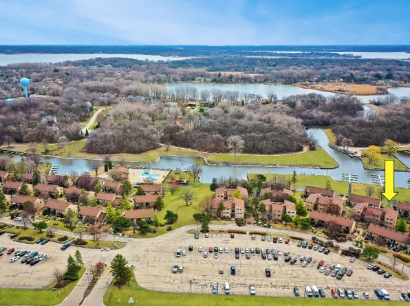 55 Vail Colony APT 6, Fox Lake, IL 60020