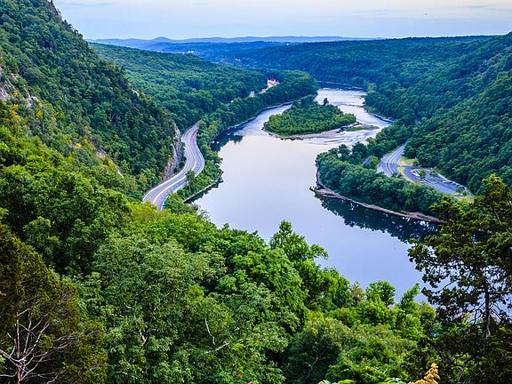 1/2 hour from DE Water Gap