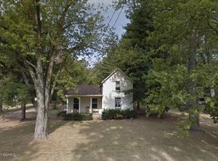 145 N Uldriks Dr, Battle Creek, MI 49037