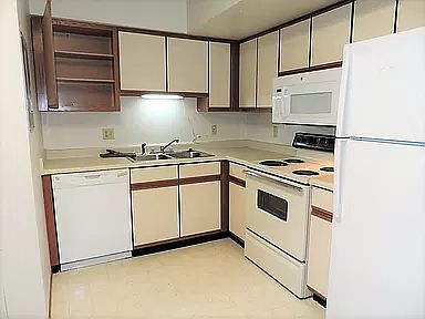 2nd image of 507 S Scott Blvd