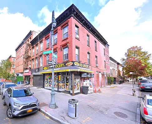 493 Tompkins Avenue MIXED-USE