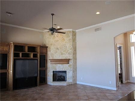 4th image of 8611 Glenmoray Dr