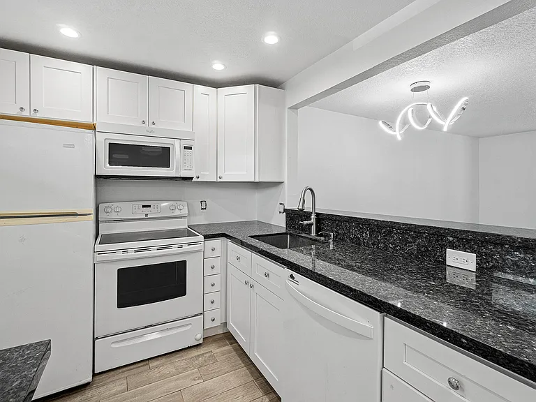 2929 S Ocean Blvd #2120 — Photo 13