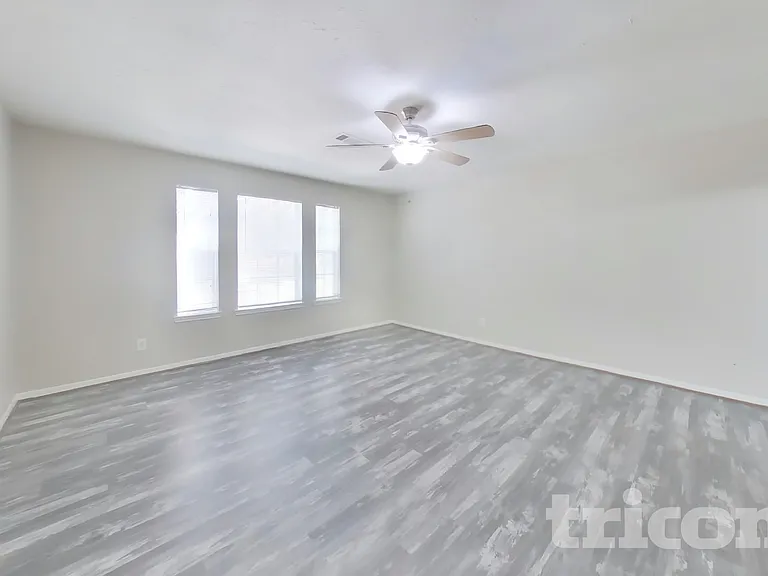 7310 Gettysburg Dr — Photo 6