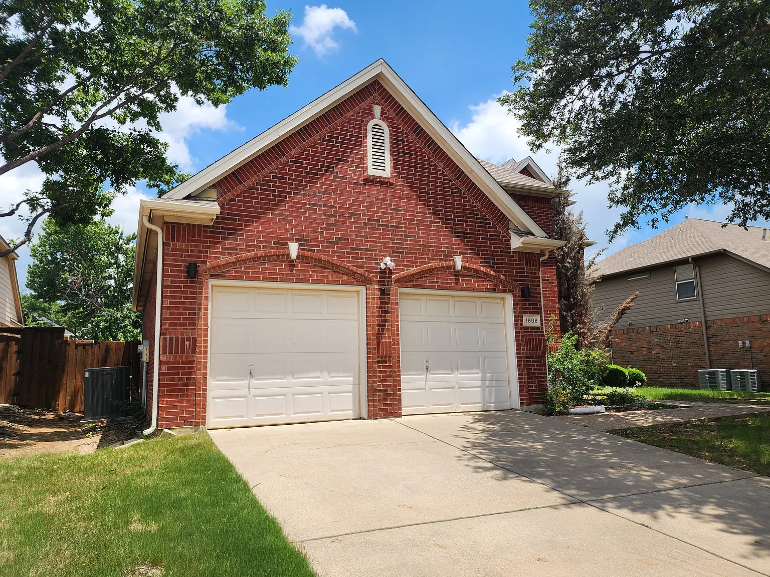4 bed, 3016 sqft, $3,500 — Photo 3