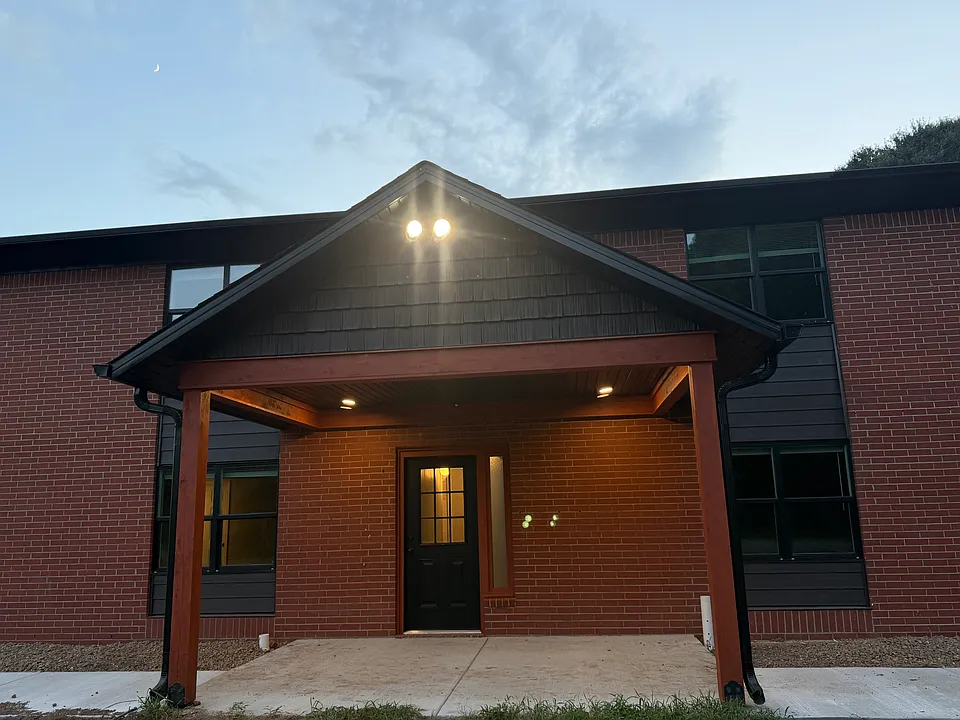 501 N Jackson Ave