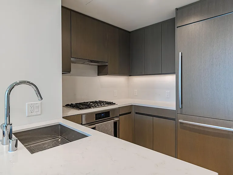 889 Francisco St #802 — Photo 26