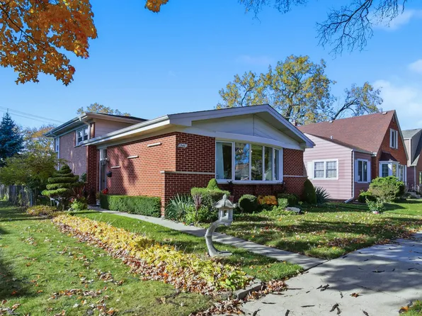 7646 Kilbourn Ave, Skokie, IL 60076