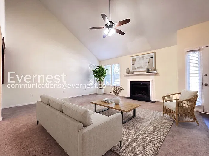 3 bed, 2.5 bath, 1755 sqft, $2,195 — Photo 2