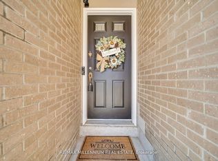 62 Cumberland Ln, Ajax, ON L1S7K4