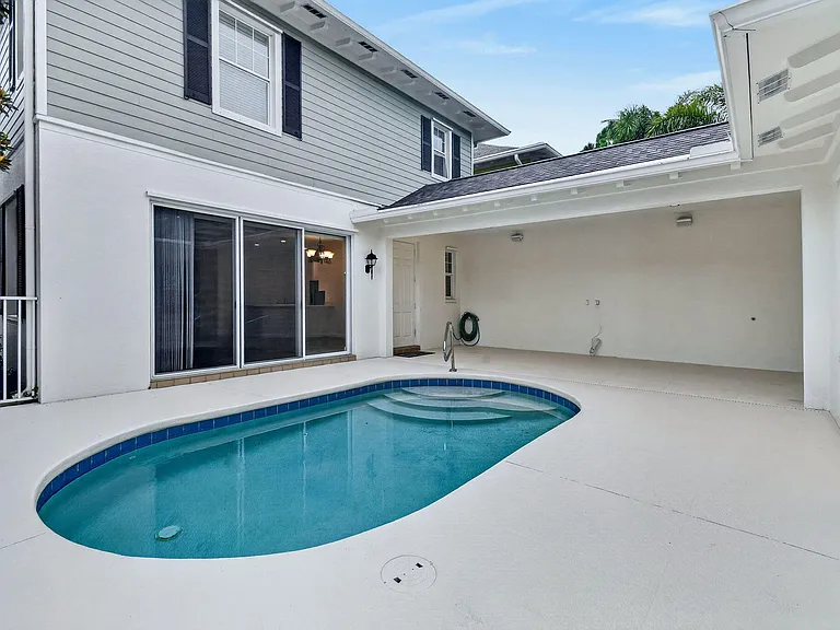 303 Caravelle Dr — Photo 54