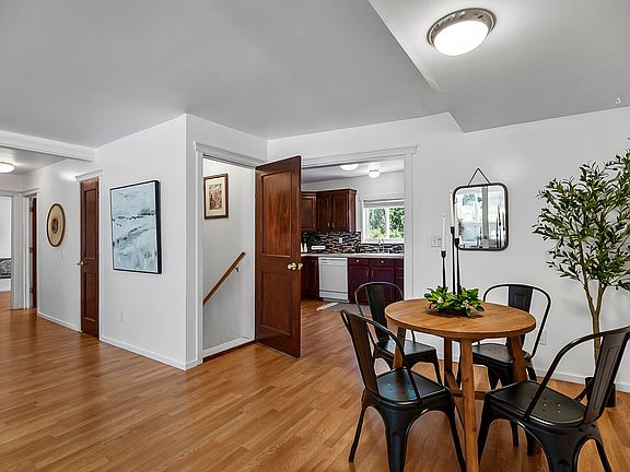 4th image of 6609 Elliott Way SE