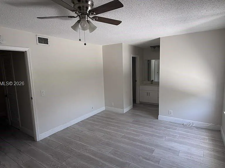 11858 Brier Patch Ct E — Photo 7