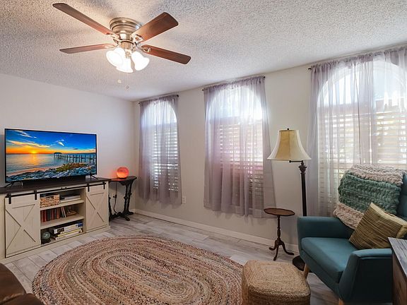 5th image of 6839 Tema Ln