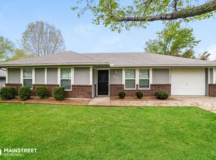 1217 N Inca Dr, Independence, MO 64056