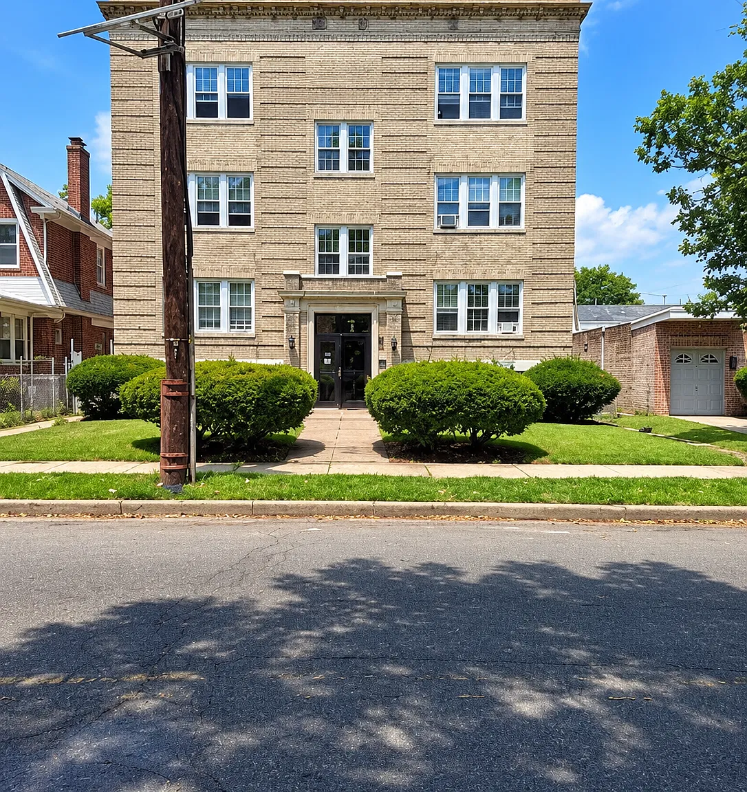 2 bed, $1,400 — Photo 1