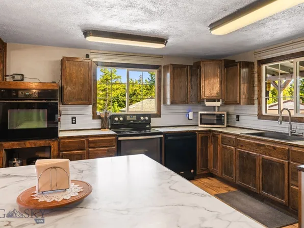 360 Roosevelt Dr, Butte, MT 59701