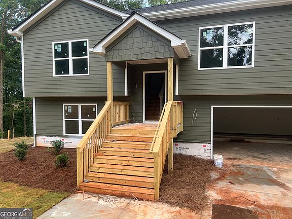 2nd image of 284 Stonington Dr